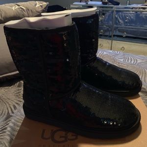 Ugg Womens Classic Short Sparkles Black - Sz 9